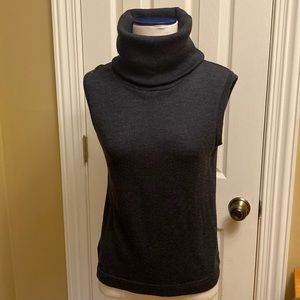 Dolce & Gabbana Sleeveless Turtleneck Size 42